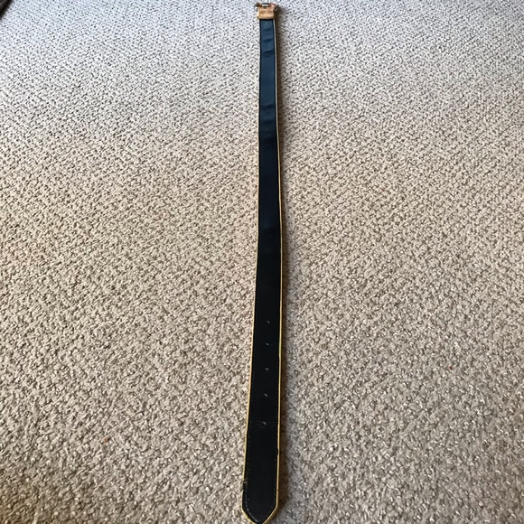 Dockers leather belt with embroidery & studs - Picture 6 of 6